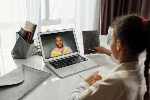 Support students with special needs while teaching virtually A child during an online class