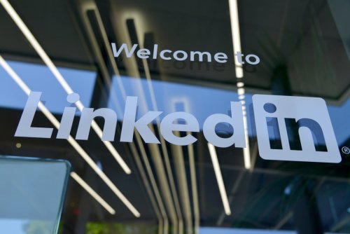 Find a new job using LinkedIn The front door of a LinkedIn office