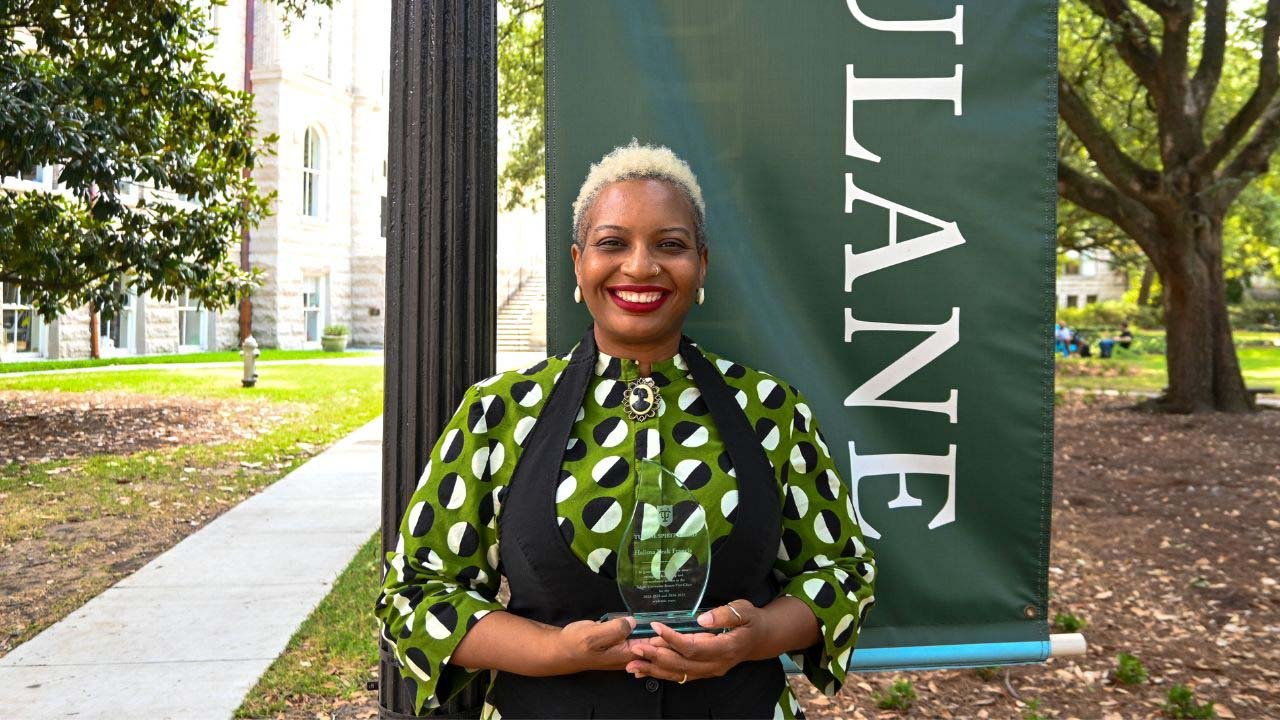 Halima Leak Francis receives Spirit of Tulane award