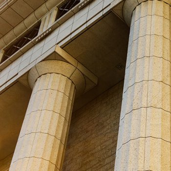 Local, State, or Federal? Choosing the Right Government Career Path With an MPA