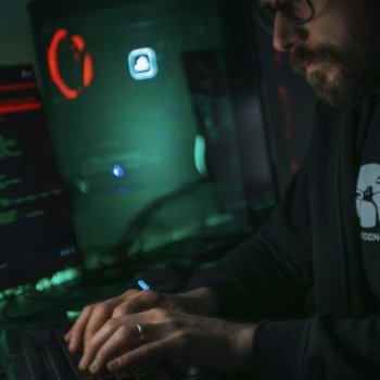Cybersecurity Manager vs. Cybersecurity Analyst: Career Paths, Salaries, and Which Degree You Need?
